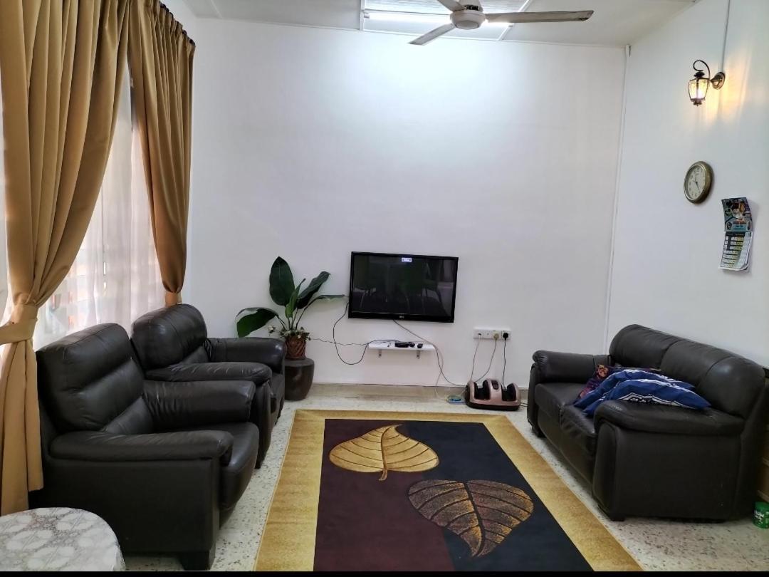 Che Na Homestay Pontian Pontian Kecil Bagian luar foto